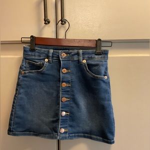 Cat and Jack girls denim skirt